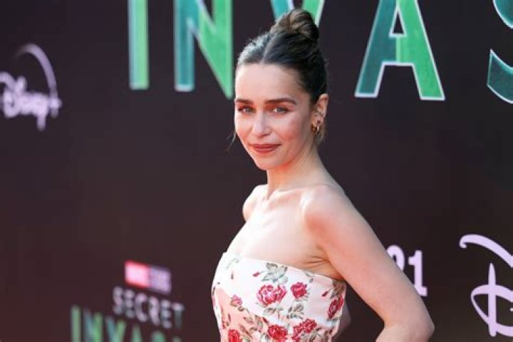 Emilia Clarke SECRET love life REVEALED did Daenerys REALLY date Jon