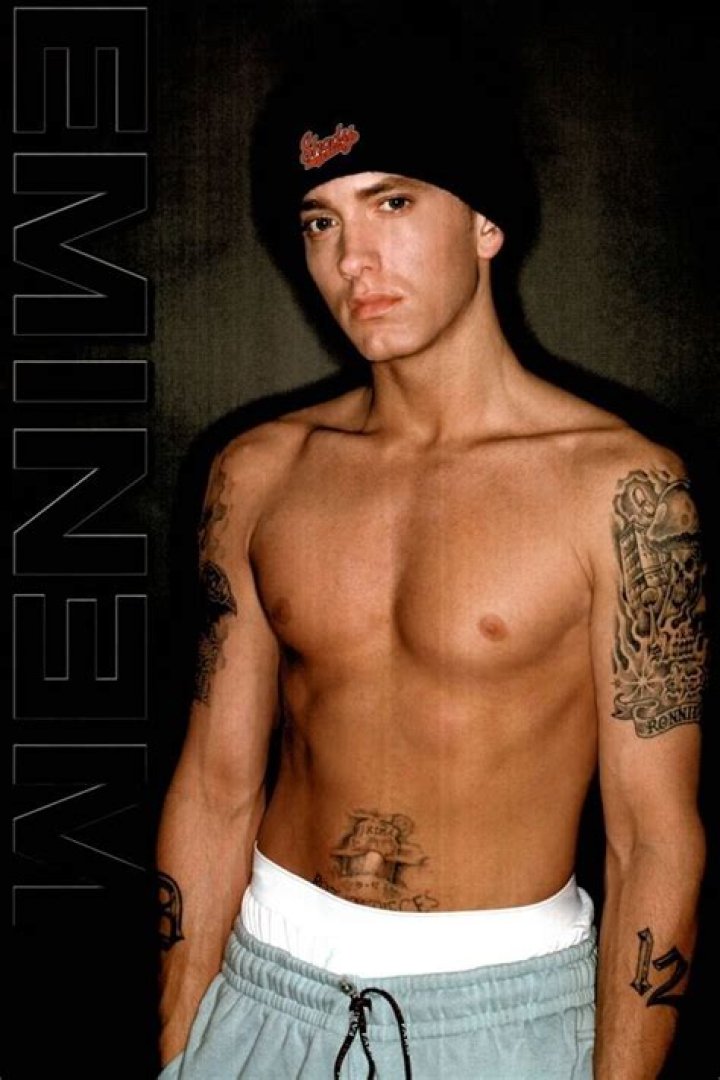 Eminem shirtless My favorite artists Pinterest Facts, White boys