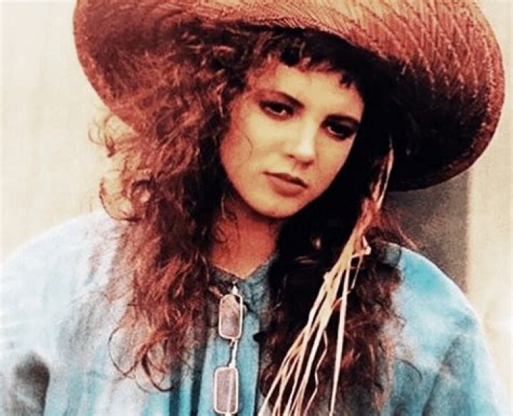 Erin Everly Bio The "Sweet Child" of Axl Rose Rock Era Insider
