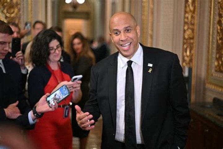 Exie Booker Photo on myCast