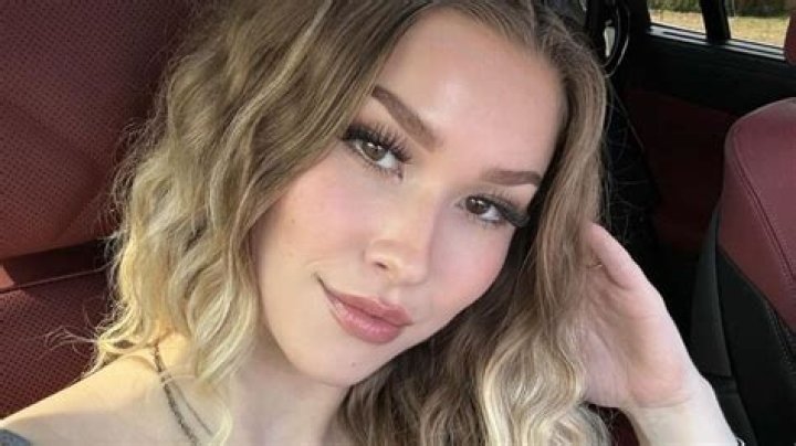Exploring The Allure Of OnlyFans Sandra Blust