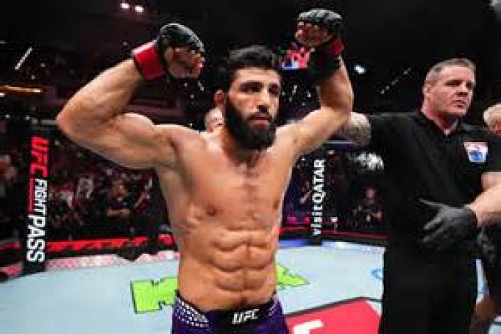 Extremely Horrid Injuries Requiring Major Surgery Leaves Dana White Stupefied as
UFC President Praises Veteran Dan Hooker After UFC 290 Performance