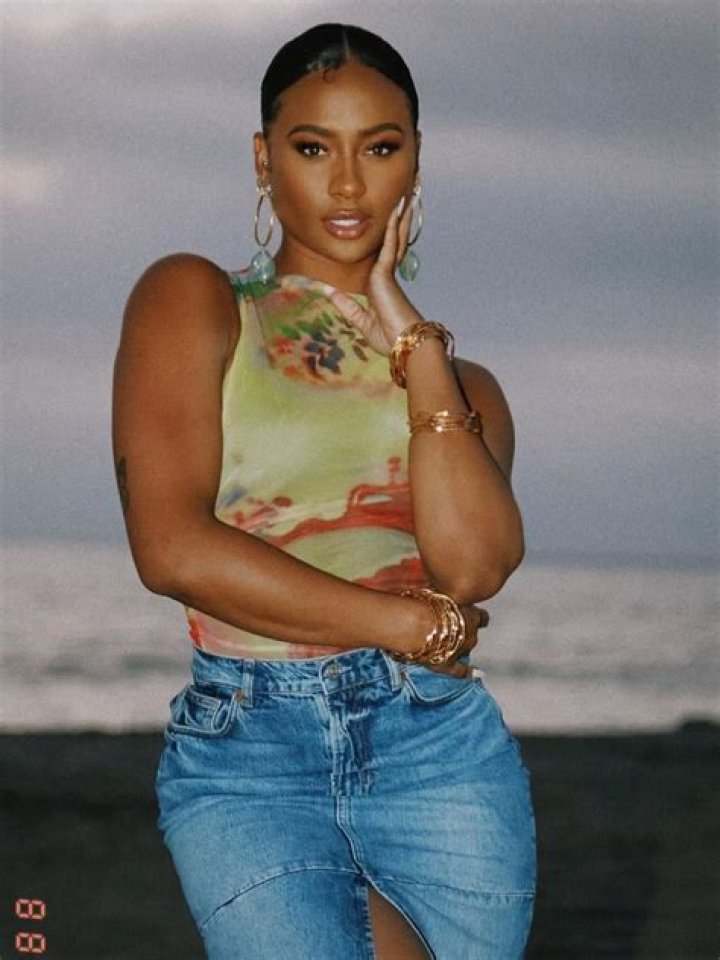 “Fall Asleep in Tears”: 16 Months After Travis Kelce Split, Micah Parsons’ Fiancée Kayla Nicole Offers a Window Into Her Soul