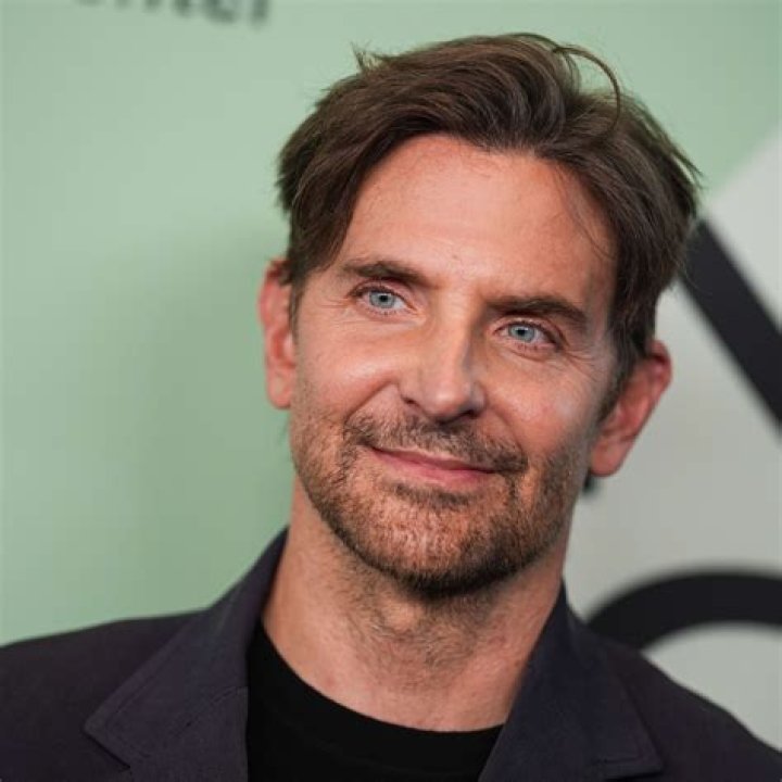 Fan Casting Bradley Cooper as The Professor in Bourne : Identity on myCast