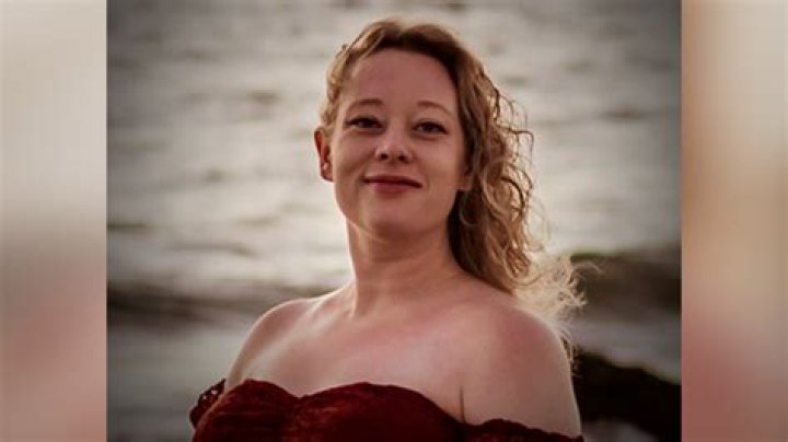 Fan Casting Marielle Jaffe as Renee Hartevelt in Pang on myCast