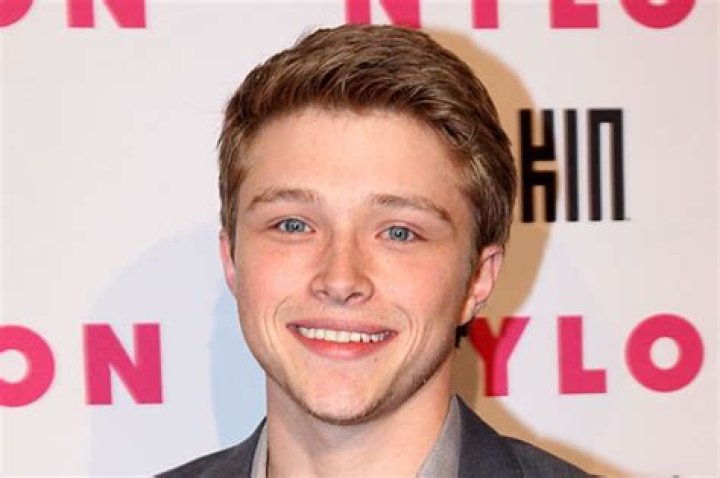 Find an Actor to Play Chad Dylan Cooper in Sonny with a Chance (2014-2016) on myCast
