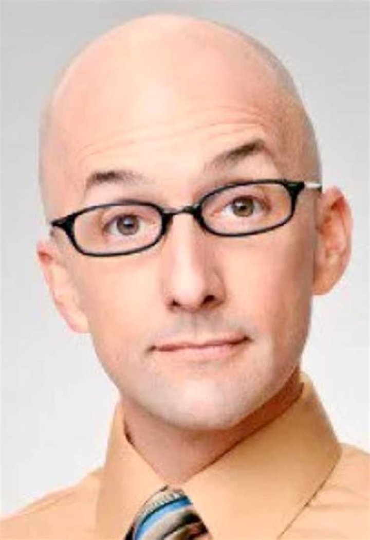 Find an Actor to Play Dean Craig Pelton in Community (1989-1995) on myCast