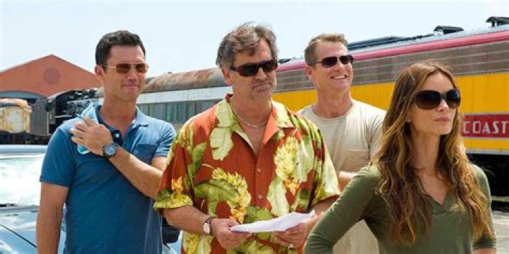 FIona and Sam in Burn Notice