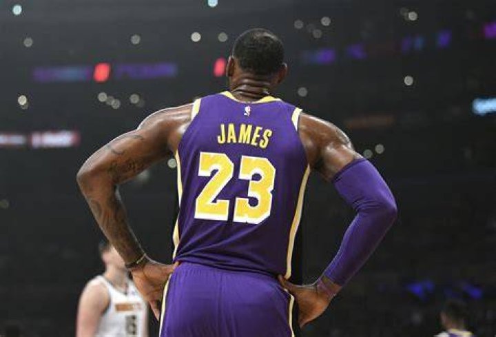 Former Teammate Reveals LeBron James’ Crazy Financial Gains Post a Secret Deal
with Beats by Dre