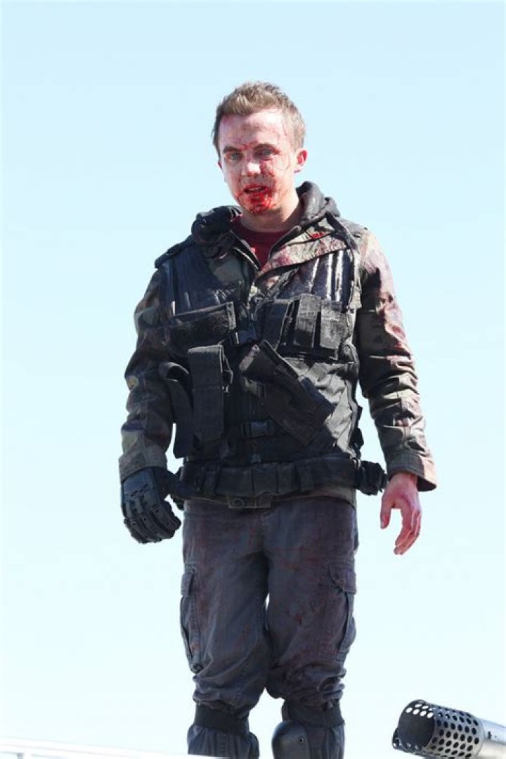 Frankie Muniz in Sharknado 3: Oh Hell No!