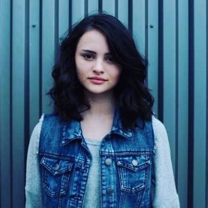 Gabrielle Echols Bio, Age, Height, Boyfriend, Net Worth, Wiki