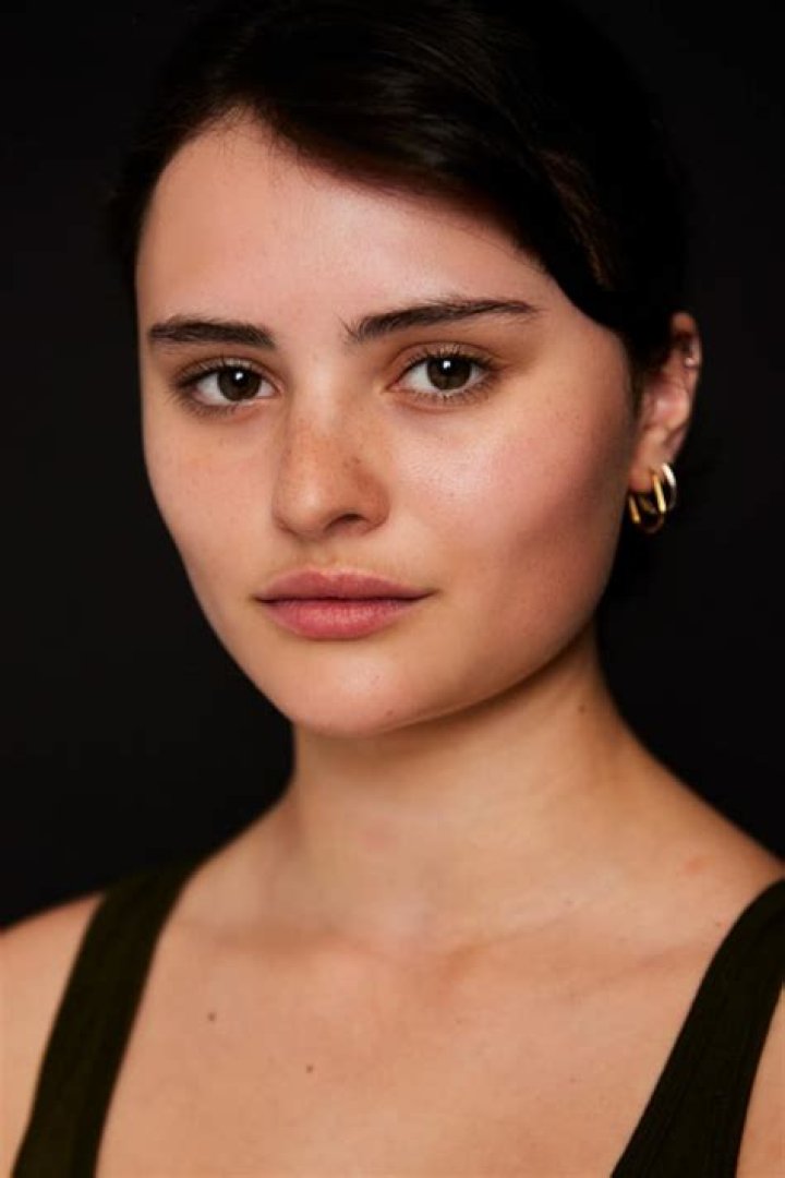 Gabrielle Echols IMDb