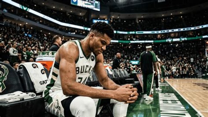 Giannis-Bucks