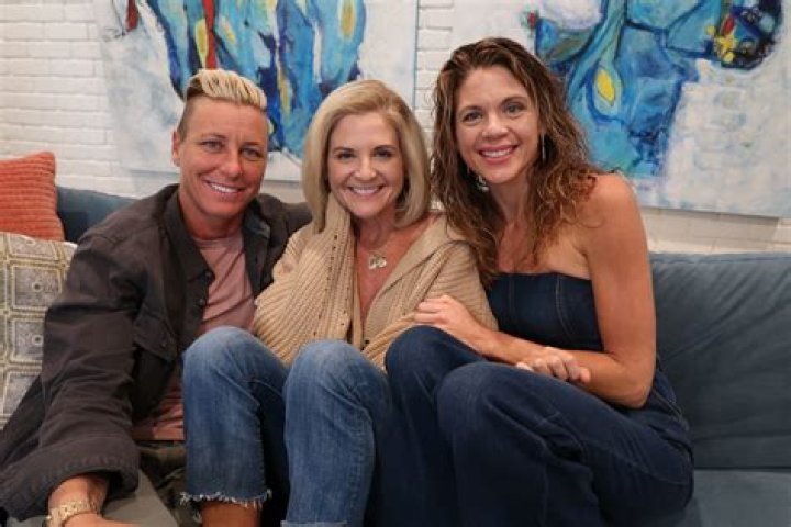 Glennon Doyle's Sister Amanda: A Deep Dive Into Their Unique Bond