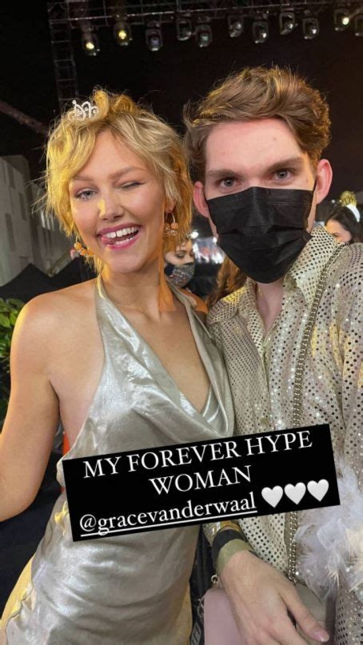 Grace VanderWaal Dating: A Deep Dive Into Her Romantic Life