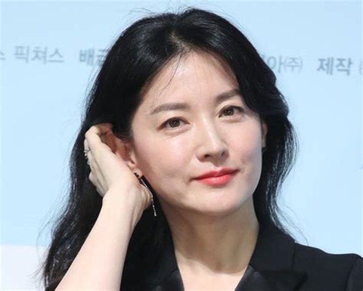 Ha Ji Won Commemorates Children's Day 2022 With Adorable Throwback