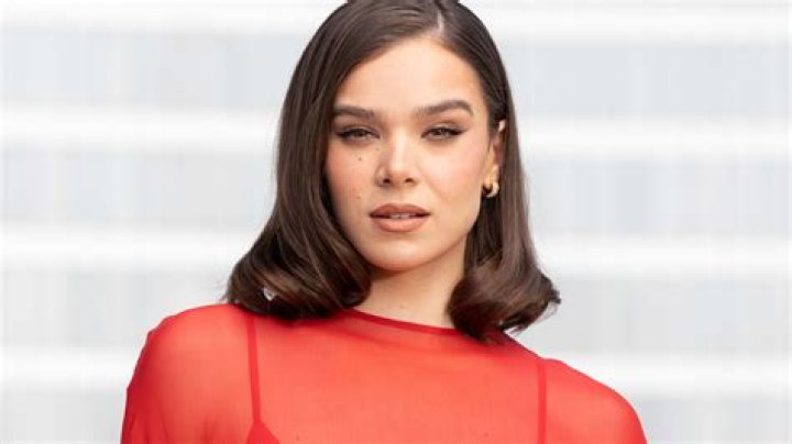 Hailee Steinfeld Fan Casting for What characters would these actors play in live action? | myCast