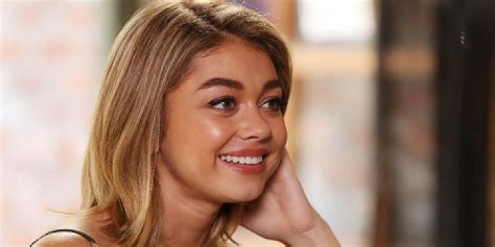 Haley Dunphy smiling in Modern Family