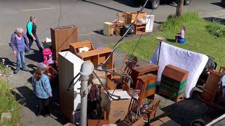 Handyman turns the tables on squatters who took over his mother's house