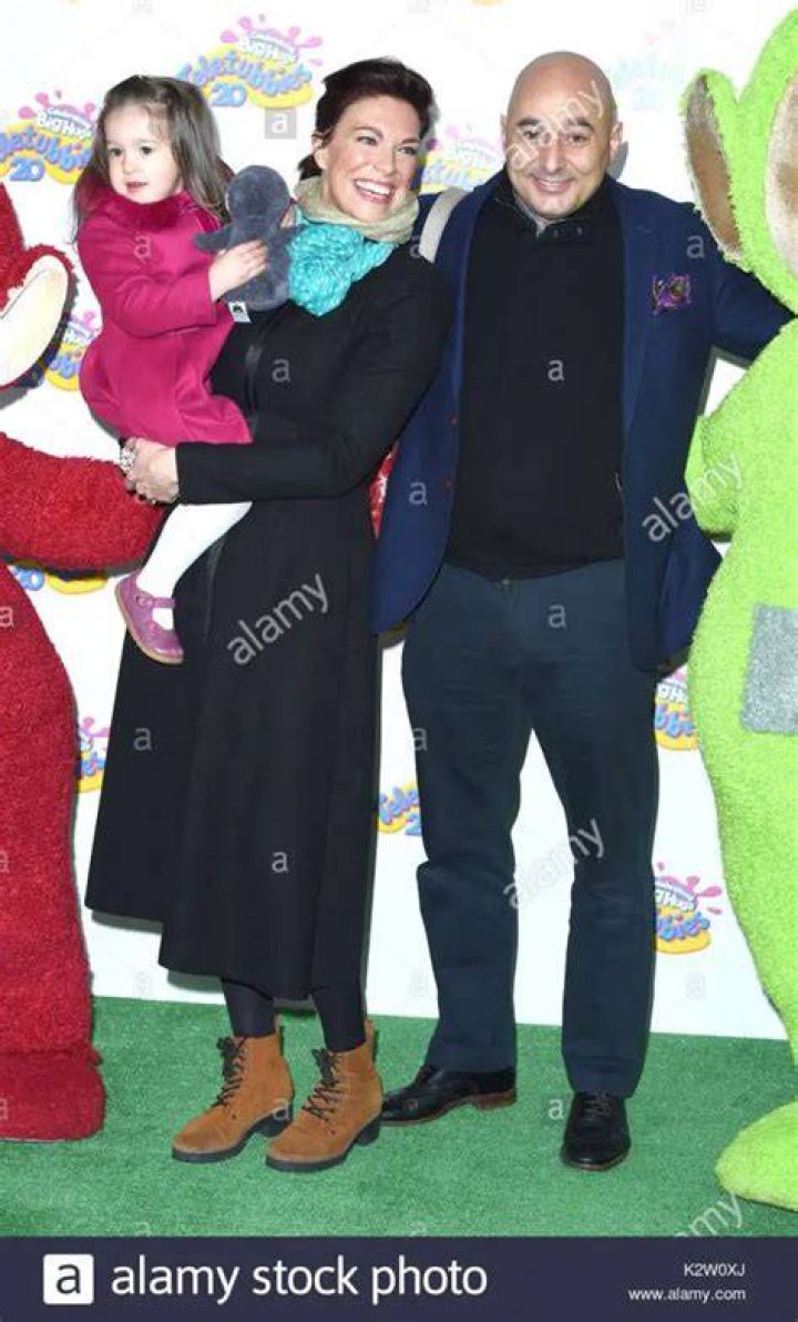 Hannah Waddingham Family Person With Child Is It With Husband?
