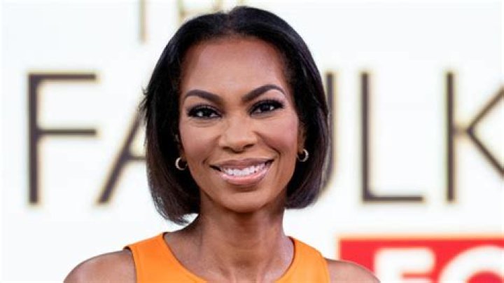 Harris Faulkner smiling 