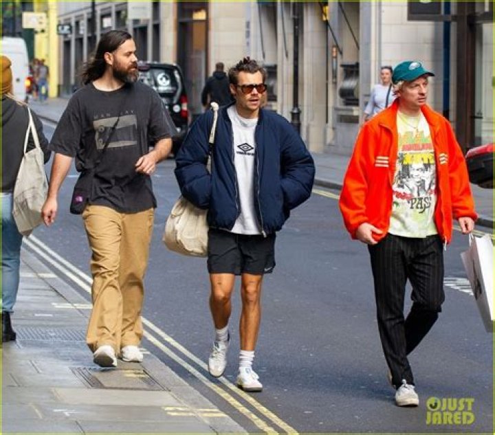 Harry Styles was spotted taking a stroll at the Viaduct in Auckland yesterday ahead of his Mt Smart show tonight March 7. Photo / Supplied