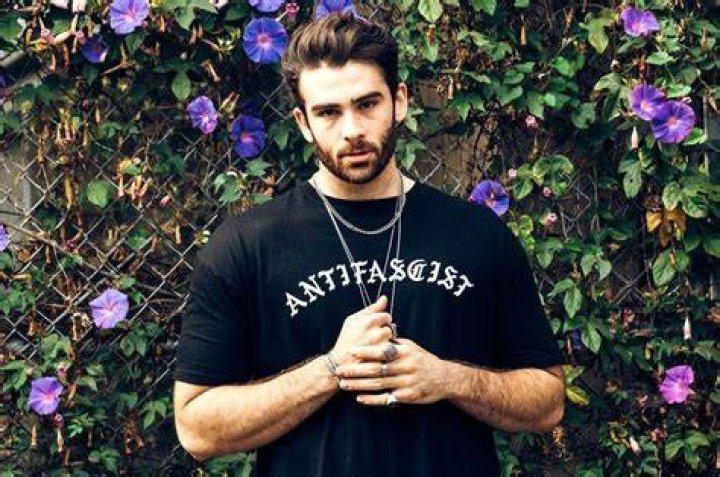 HasanAbi's new merch line raises 126K to support strike funds WIN.gg