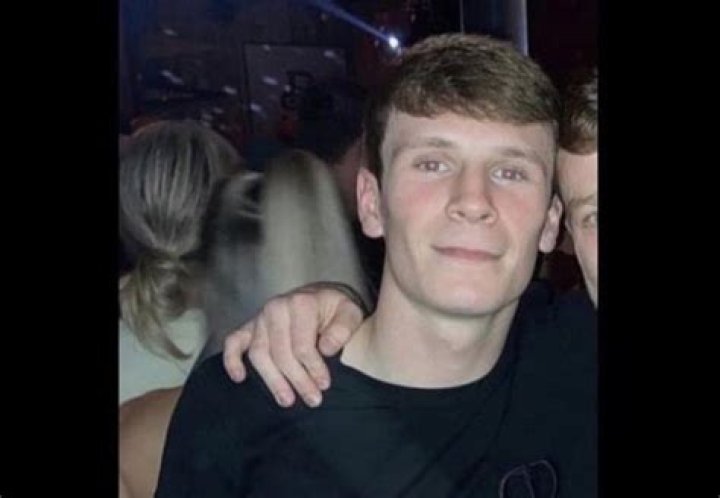 “Have the Heart and Soul of a Champion”: Stabbed in the Heart, Young Pro Boxer
Receives Heart-Warming Messages and Support From Tony Bellew, Rocky Fielding and
Anthony Fowler