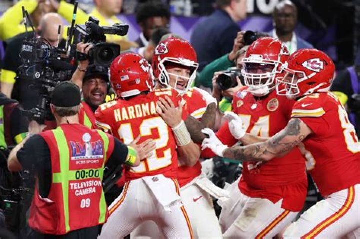 “He Stole Money”: Feeling Betrayed, Patrick Mahomes’ Move Costing Fans Millions
Leaves Dave Portnoy Enraged