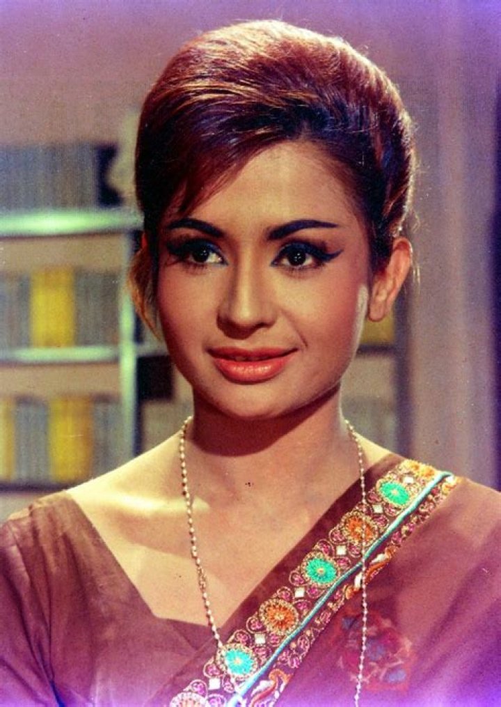 Helen in Dil Daulat Duniya Helen actress, Helen bollywood, Most