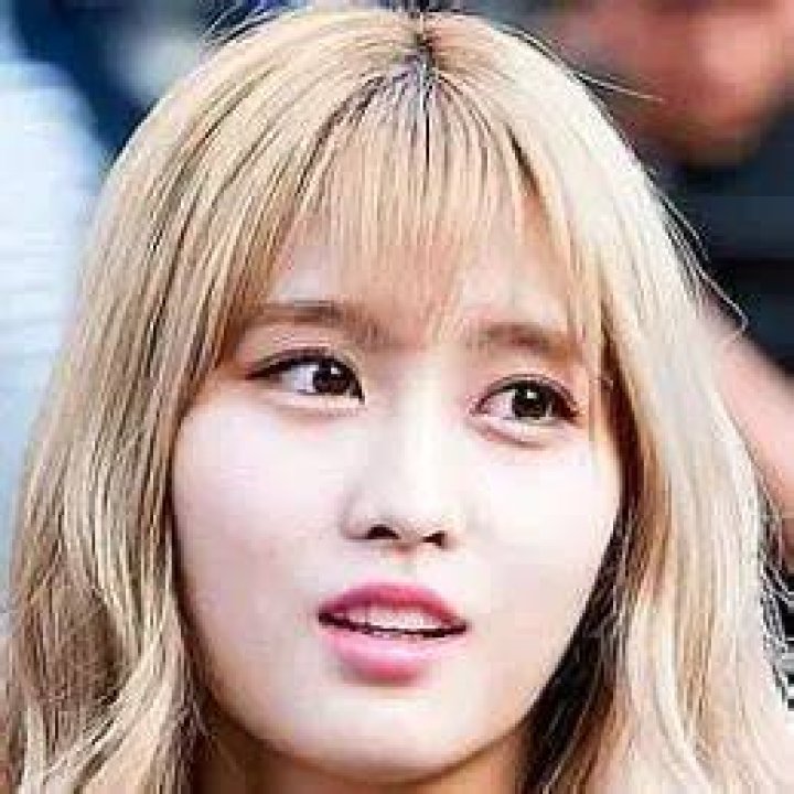 Hirai Momo net worth