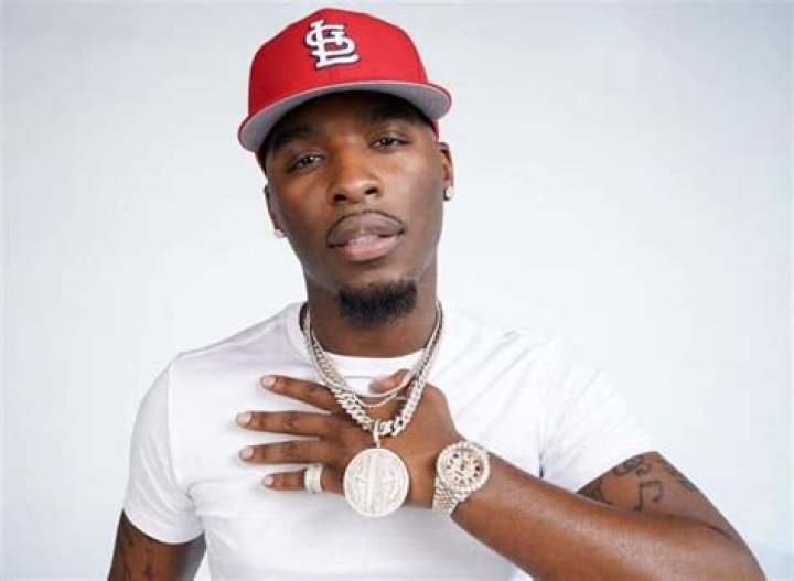 Hitman Holla's net worth