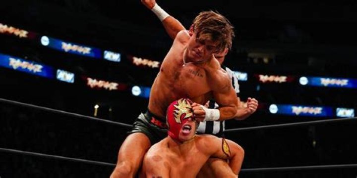 Hook AEW Debut vs Fuego Del Sol
