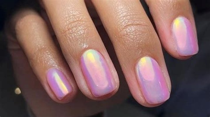 How To Get The Iridescent Shimmery Manicure