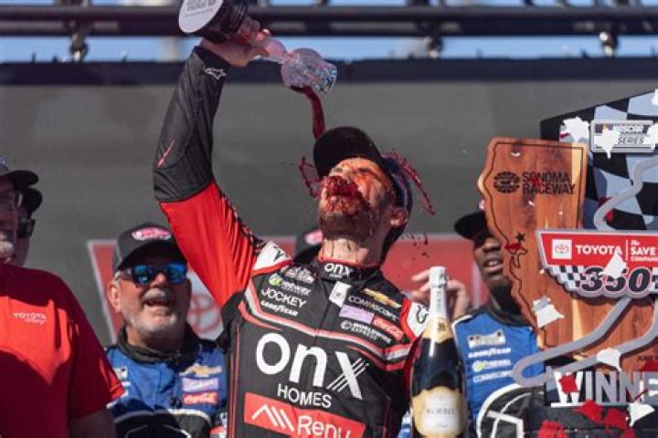“I Don’t F**king Trust You”- Daniel Suarez’s Household Shenanigans With Wife
Julia Has Racing Fandom in Splits