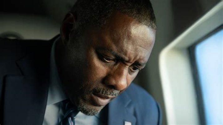 Idris Elba as Cheeseburger Eddie in The Longest Yard