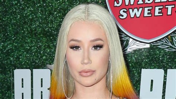 Iggy Azalea Compares Her Nude Photo Leak to a "Nuclear Bomb That