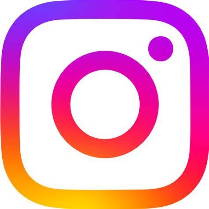 Instagram Icon PNG