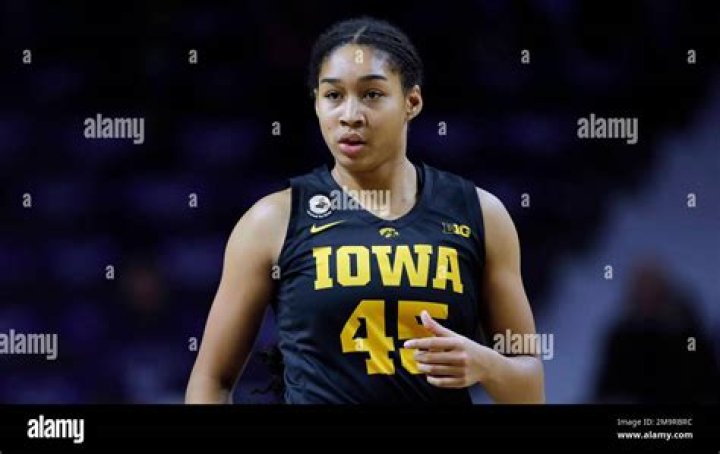 Iowa forward Hannah Stuelke during an NCAA basketball game on Thursday