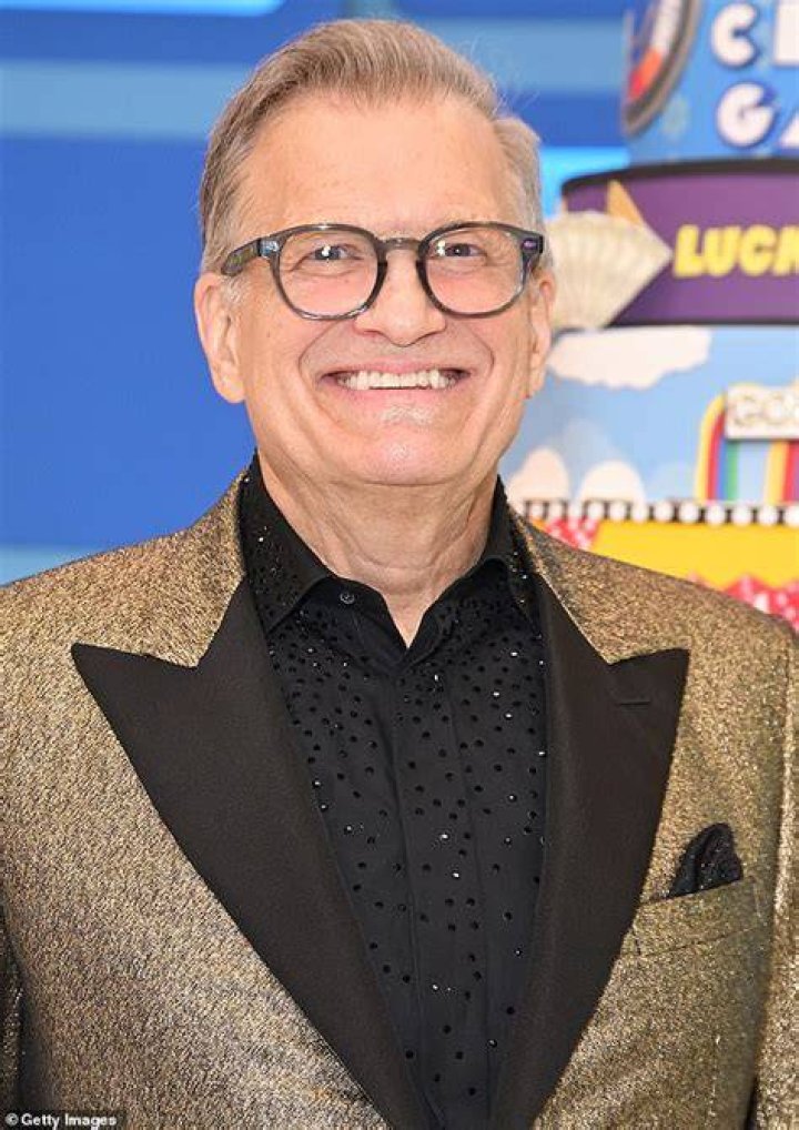 Is Drew Carey Married? Exploring The Personal Life Of The Iconic Comedian