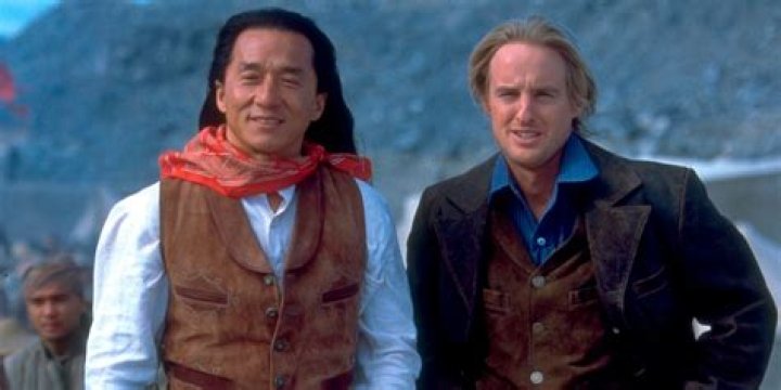 Jackie Chan and Owen Wilson in a saloon in Shanghai Noon