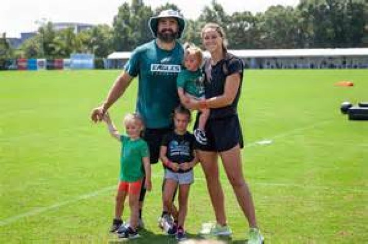 Jason Kelce And His Political Party Affiliations: An In-Depth Analysis
