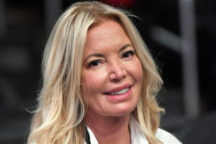 Jeanie Buss' net worth Jeanie Buss' net worth