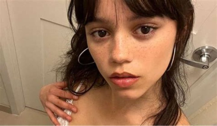 Jenna Ortega Nude Photos and LEAKED Porn Scandal
