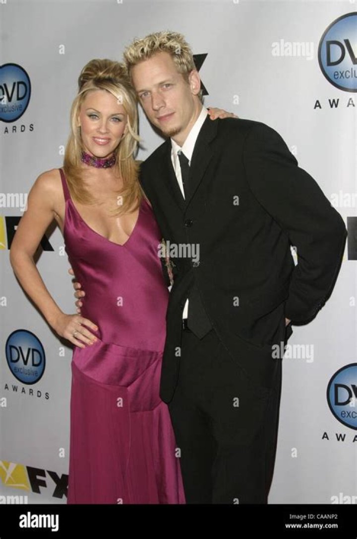 Jenny Mccarthy First Husband