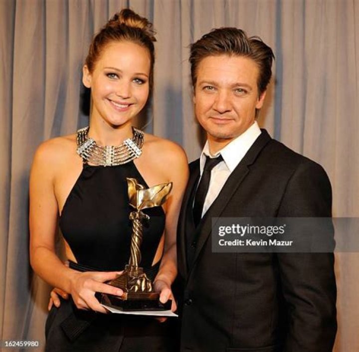 Jeremy Renner and Jennifer Lawrence starred together in the movie American Hustle.