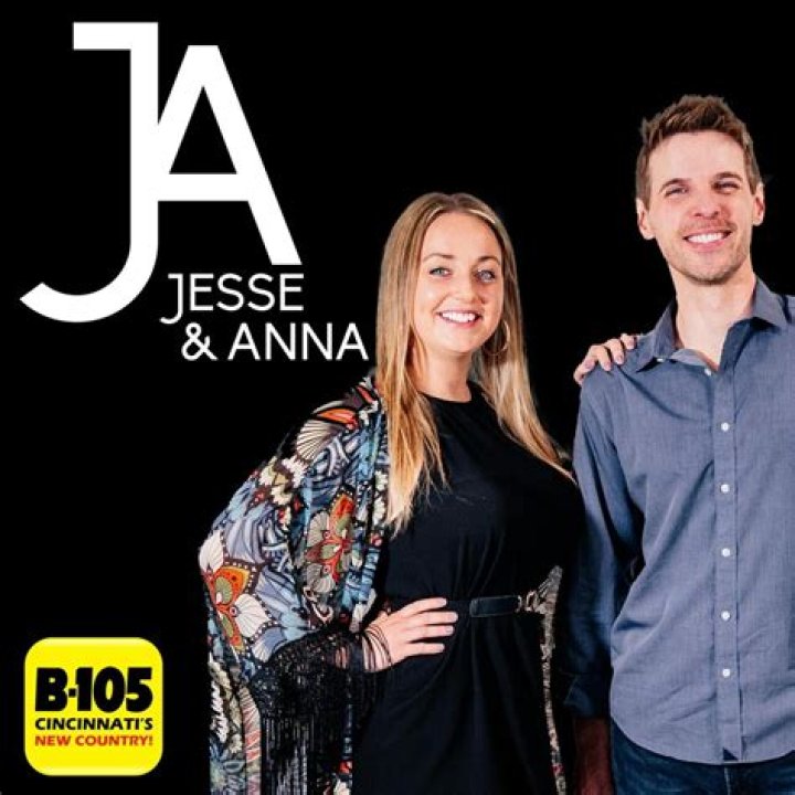 Jesse and Anna embrace by a Christmas tree in One Royal Holiday and lovers kiss in A Royal Queens Christmas