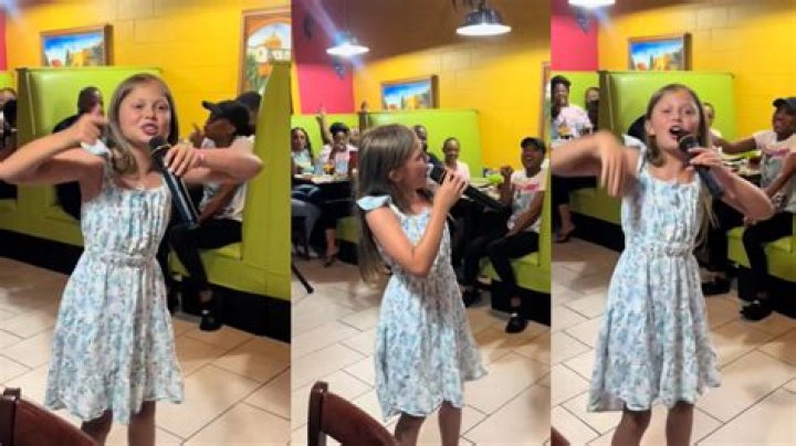 Jon Moxley Leads Cruise-Goers in Karaoke Rendition of 'Sweet Caroline'