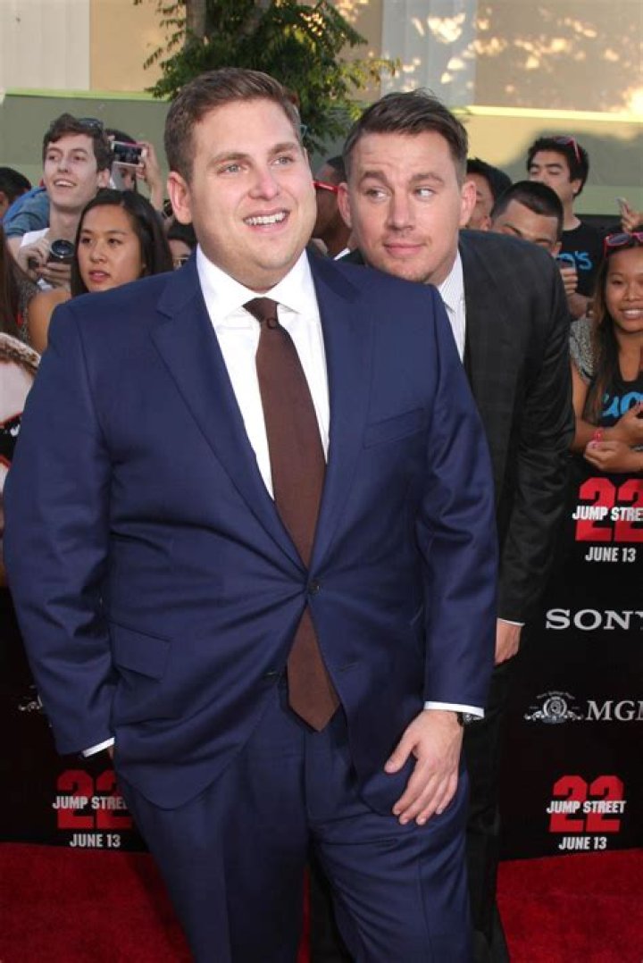 Jonah Hill and Channing Tatum with guns in 21 Jump Street