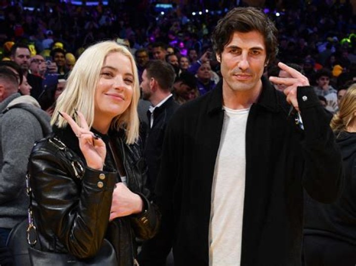 Joseph Gilgun's Wife: A Deep Dive Into His Personal Life And Relationships